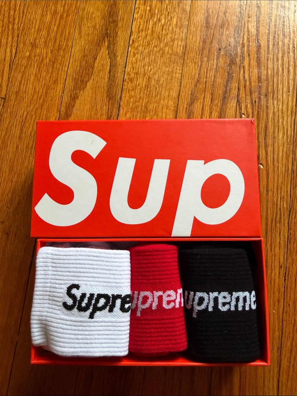 Supreme 3-Pack Ribbed Crew Socks in White, Red & Black